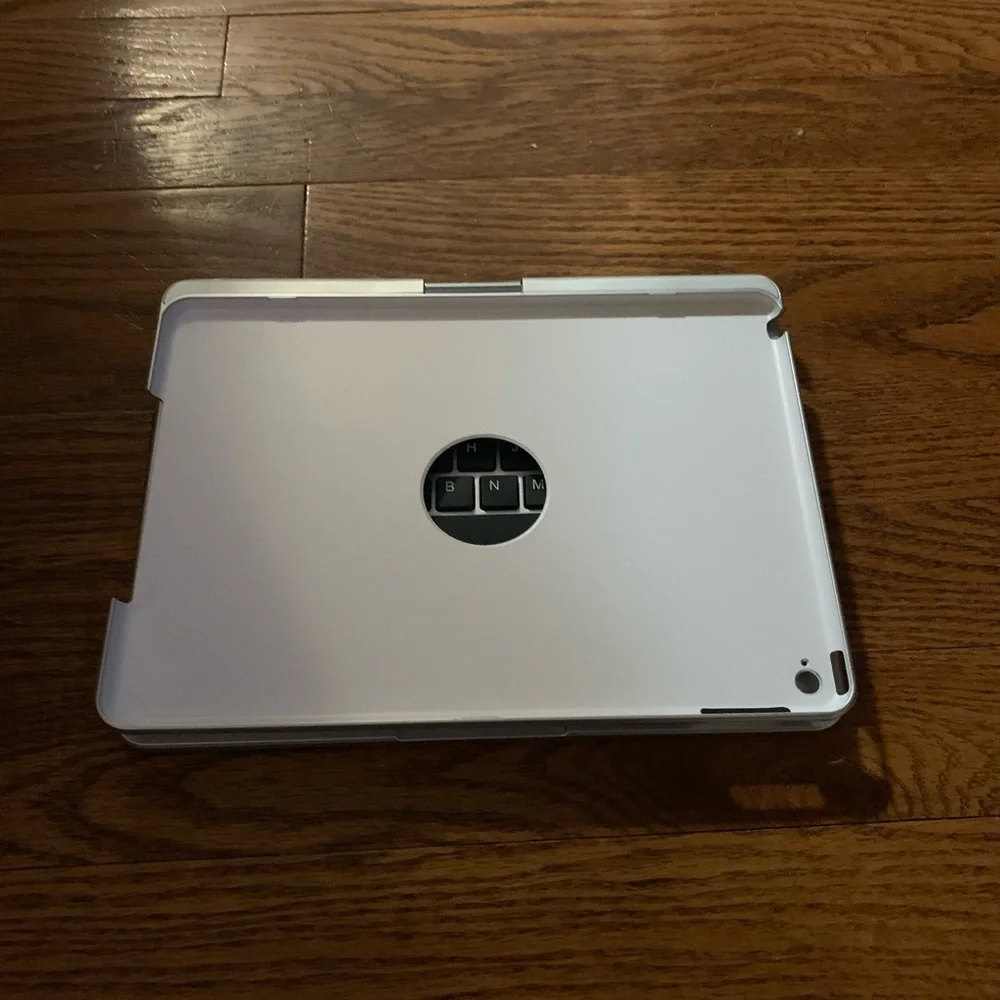 iPad keyboard Bluetooth